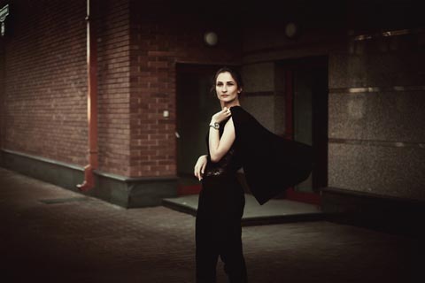 17画「威厳運」の図象